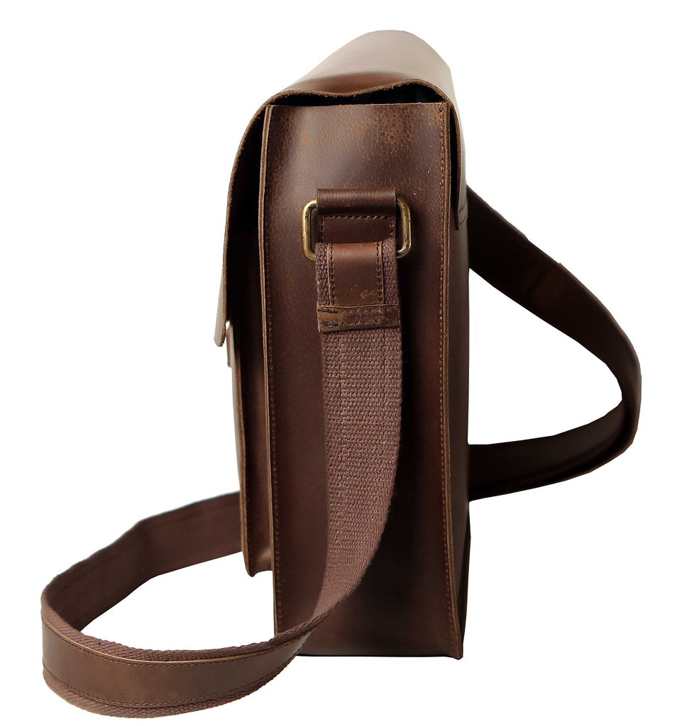 Men Shoulder Crossbody Pull-up Leather Bag for travel and office