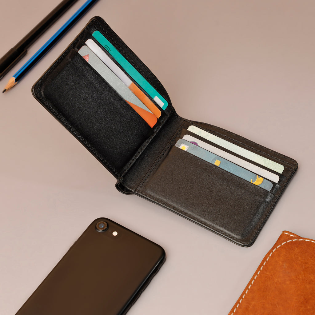Men Genuine Leather RFID Blocking Bifold Black Wallet Sleek Design